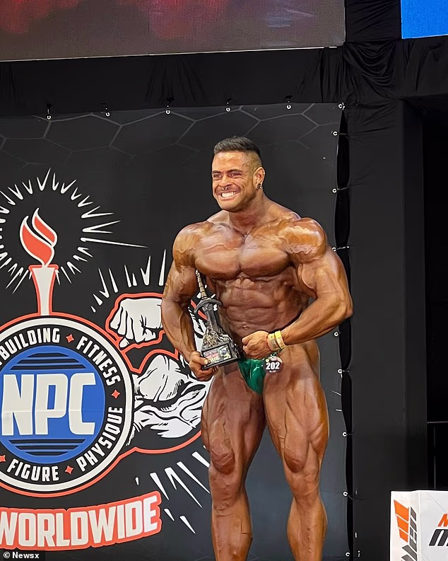 Tragédie au sommet : un bodybuilder de 31 ans succombe à un AVC après la perte de son chat adoré, sa mère dévoile son immense chagrin.