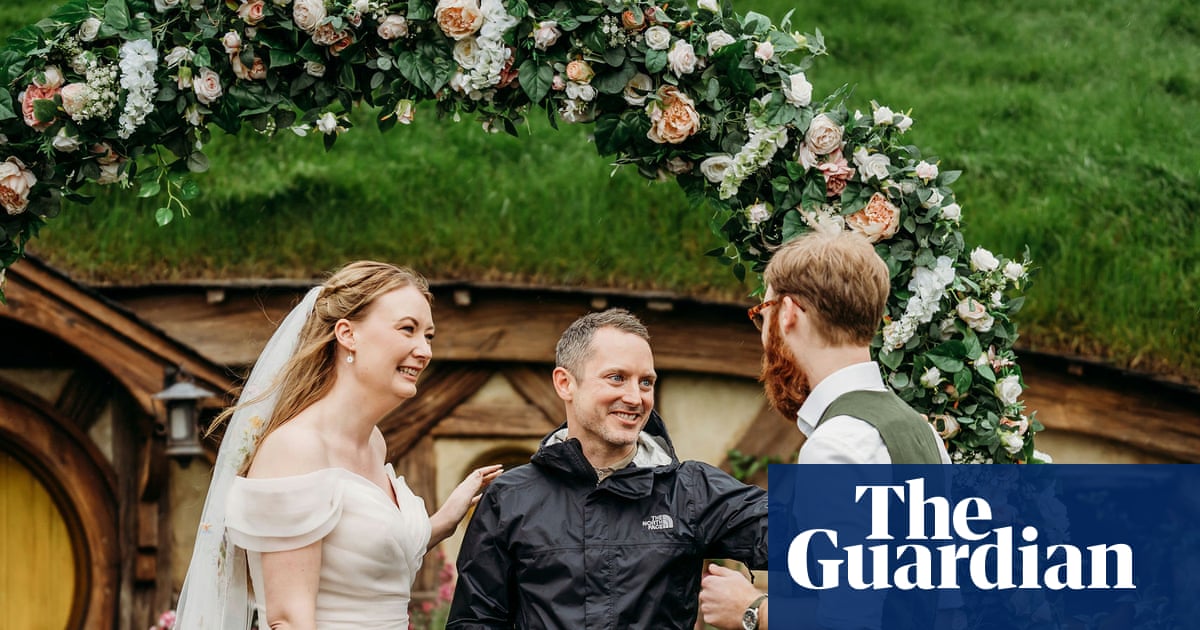 Classement des stars qui s’invitent aux mariages : d’Elijah Wood à Hobbiton à Tom Hanks partout !