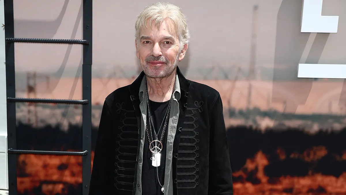 Billy Bob Thornton fustige les célébrités lors des discours politiques des récompenses