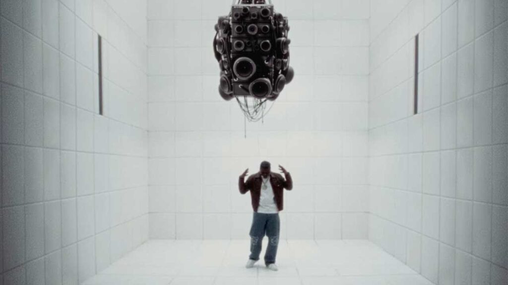Découvrez le Clip Officiel de NINHO - "+971" : Un Voyage Musical Éblouissant !