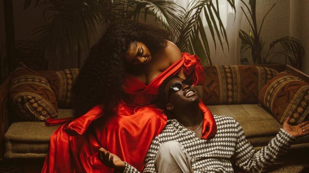 Découvrez le Nouvel Événement Musical : AK et Djelykaba Bintou dévoilent 'Habitude' ! 🎶