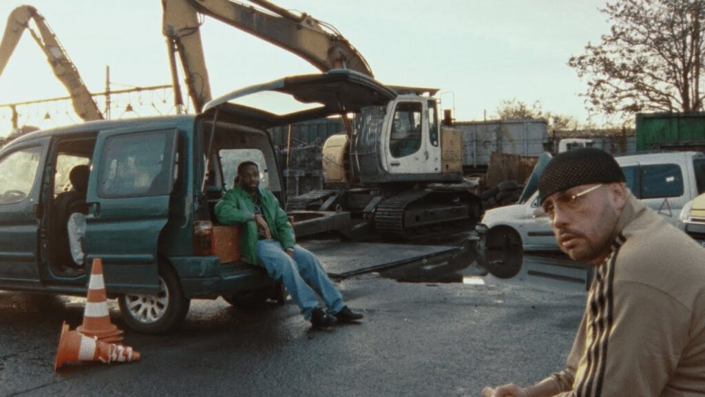ISHA & Limsa d'Aulnay Enflamment le Micro avec 'Berlingo' - Prod: Dee Eye & JeanJass !