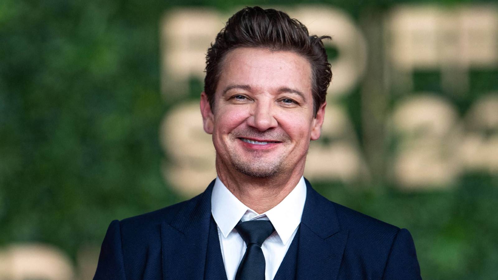 Jeremy Renner envisage des poursuites face aux accusations d’un réalisateur de Disney