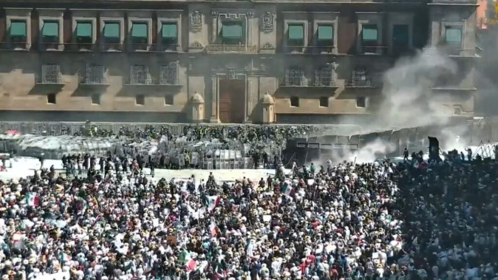 La Marche de la Génération Z se termine par des affrontements à Mexico !
