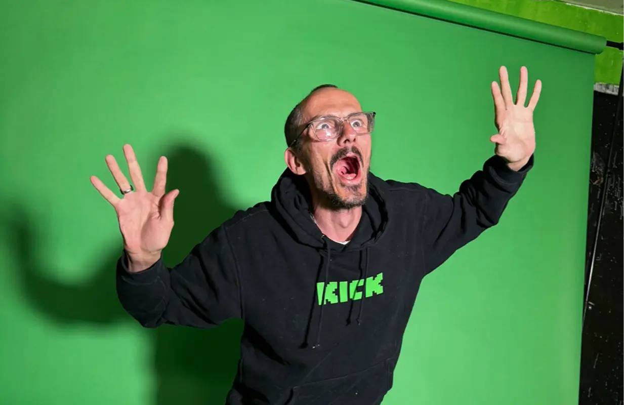 L’âge de Jean Pormanove : Tout sur le streamer français décédé dans son sommeil