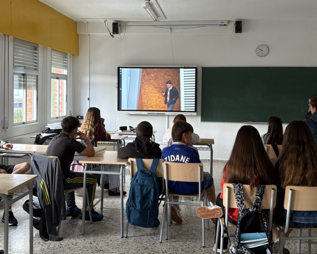 Le projet éducatif Hermes de La Columbeta arrive dans les lycées cantabriques pour lutter contre le harcèlement en ligne !