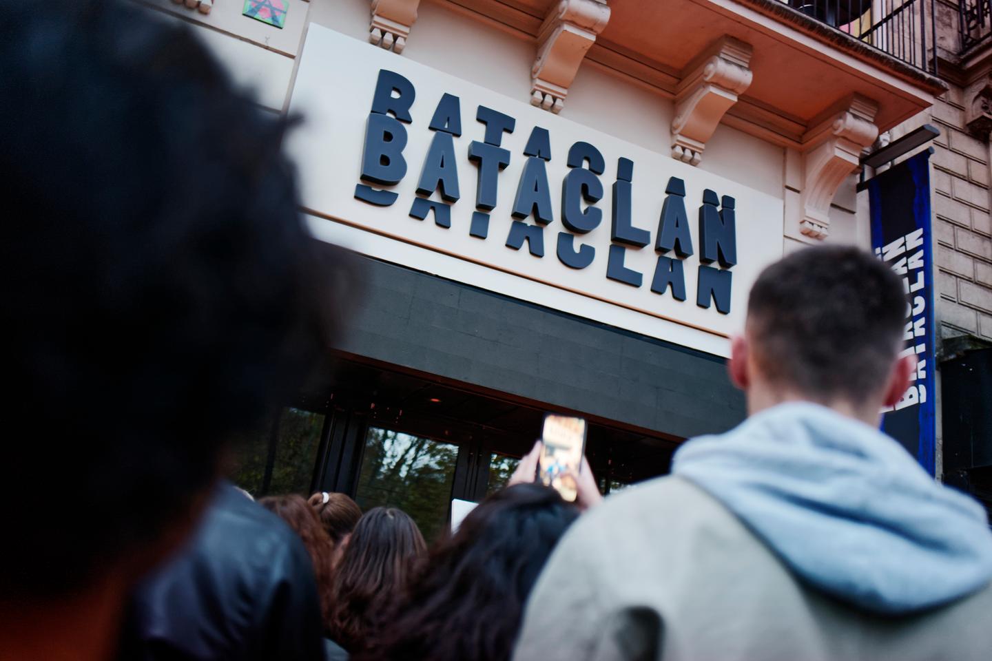Les Échos quotidiens du Bataclan sur les réseaux sociaux : un défi moral et technologique d’envergure !