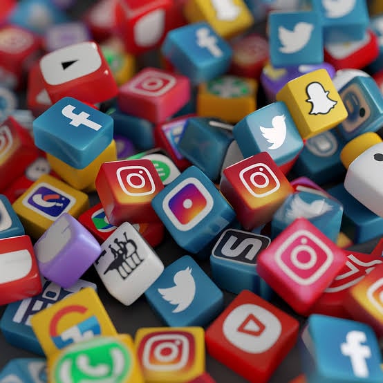 Les réseaux sociaux : un véritable fléau pour certains