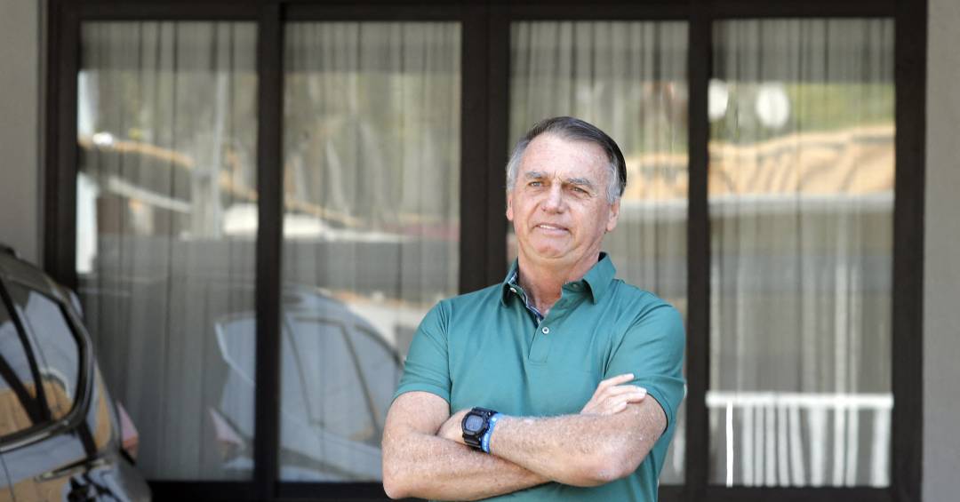 Malgré un profil bloqué, Bolsonaro a conquis des milliers de nouveaux abonnés sur les réseaux sociaux !