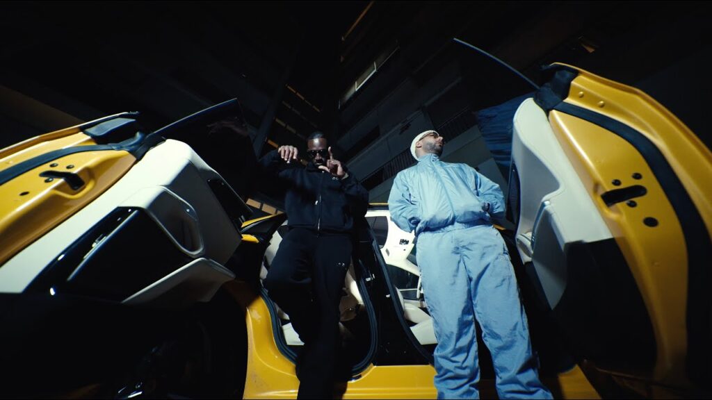 Plongez dans l’univers de '2 Mètres' - A-R & Heuss L'enfoiré : Le Clip Éblouissant!