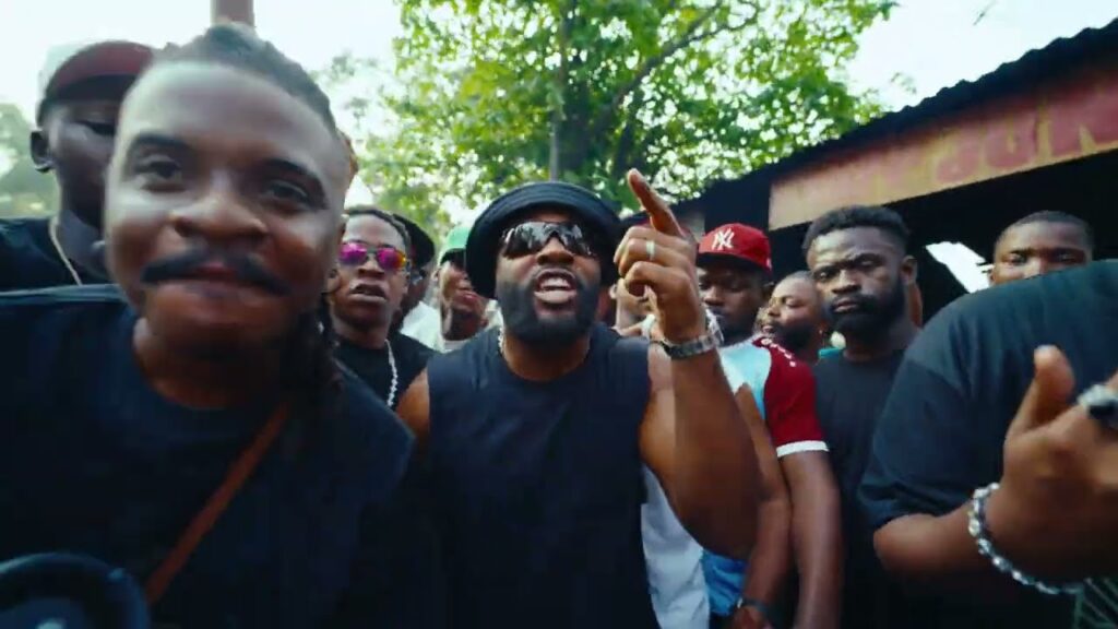 Plongez dans l'univers de GRADUR avec 'SHEGUEY243' – Le Clip Officiel ! 🎶🔥