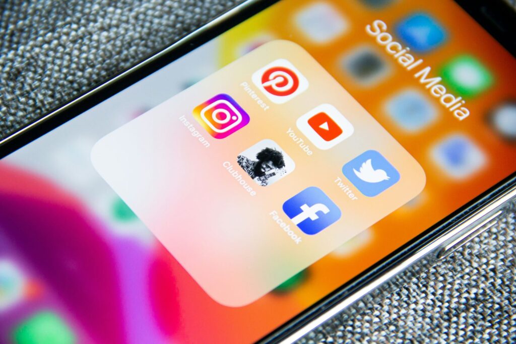 Portugal et Espagne : L'avis sur les réseaux sociaux en préparation !