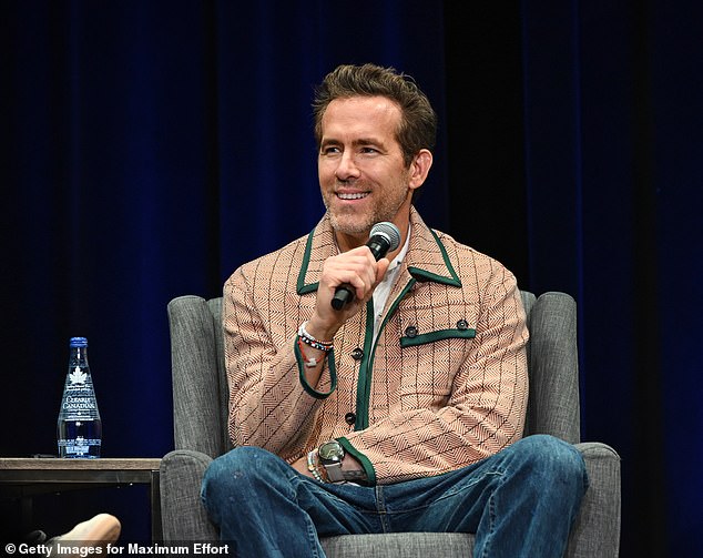 Ryan Reynolds choque un État avec une pique élitiste sur le vin en carton