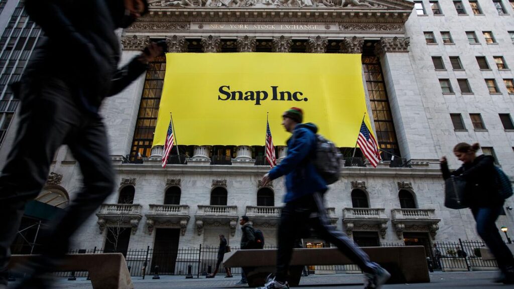 Snapchat frôle les 1 milliard d'utilisateurs mensuels : pourquoi n'arrive-t-il pas à dégager des bénéfices ?