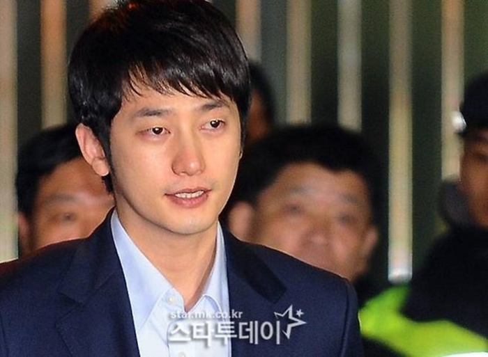 Acteur Park Si-hoo : en pleine bataille juridique contre des allégations d'infidélité !