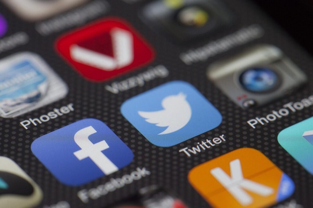 Adolescents en Australie : la fin des réseaux sociaux pour eux !