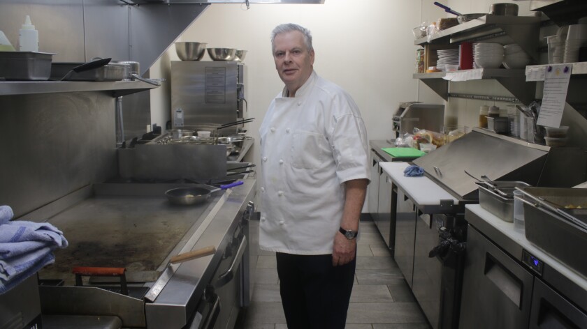 Chef Les Heaton électrise la cuisine étoilée à Kennebec !