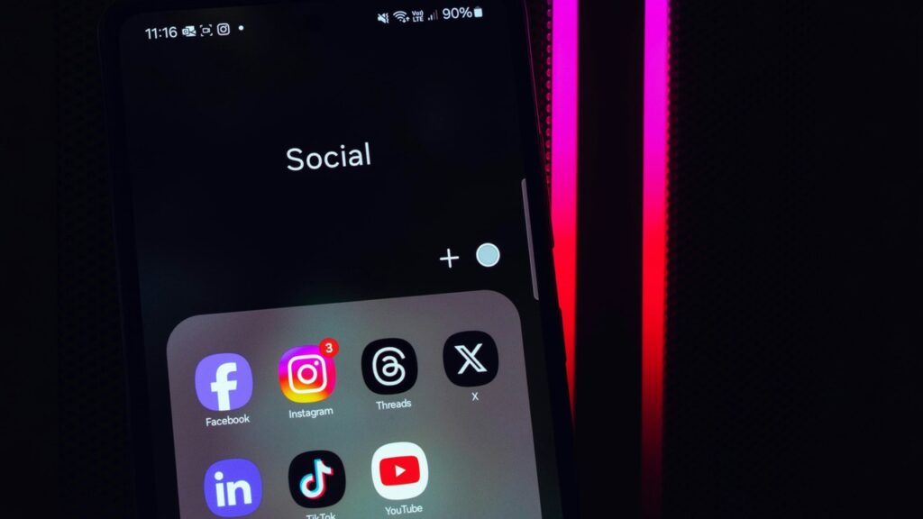 Effacez votre historique de réseaux sociaux pour voyager aux États-Unis sans soucis !