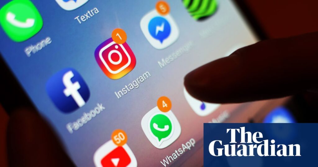 Instagram et Facebook ferment des comptes : l'interdiction des réseaux sociaux pour les moins de 16 ans en Australie approche !