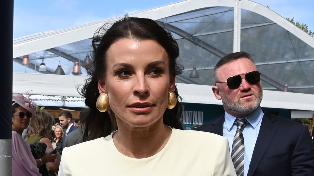 Coleen Rooney célèbre ses 40 ans avec Wayne à Aintree : ballons personnalisés et gardes à l’entrée !