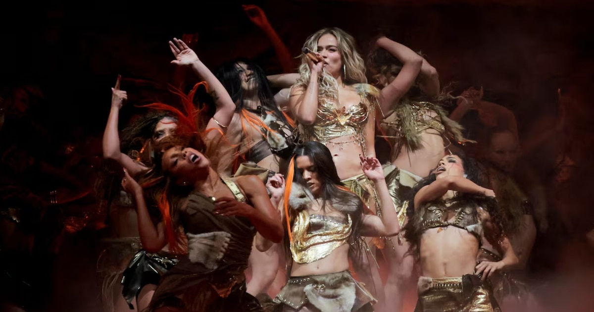 Karol G brille sur les réseaux sociaux après sa performance mémorable à Coachella et remercie son équipe : “Nous l’avons fait !”