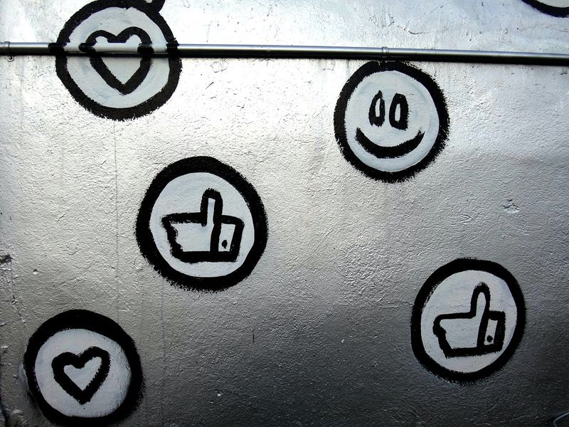 La Tentation des Médias Imprimés à l’Ère des Réseaux Sociaux
