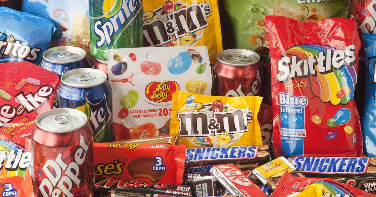 La majorité des Français soutient l’interdiction des endorsements de junk food par les influenceurs et célébrités, selon une enquête !