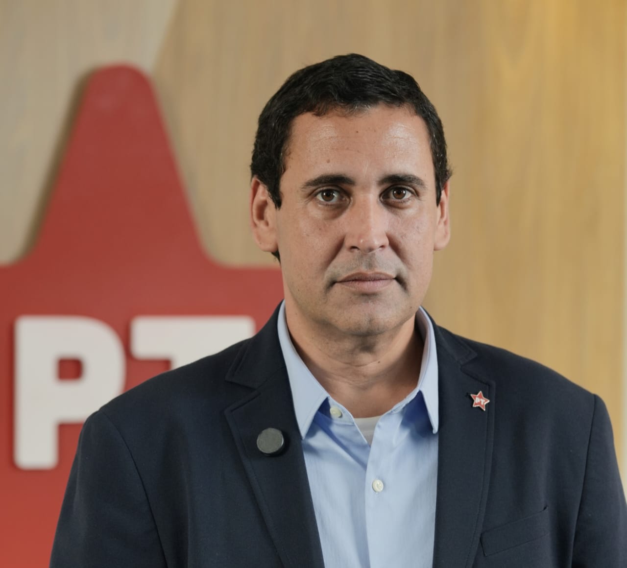 Lancement d’un cours pour aider les militants à défendre stratégiquement le projet du parti sur les réseaux sociaux