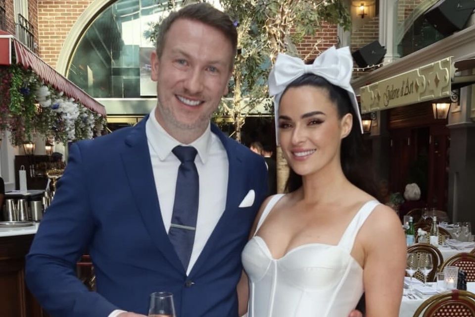 Laura Fox, la présentatrice de RTÉ, épouse son partenaire de longue date Brian Moran.