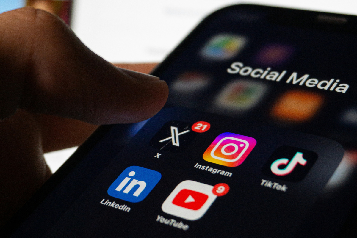 Les moins de 15 ans interdits d’accès aux réseaux sociaux : une décision choc de la Justice !