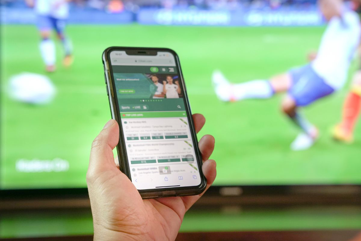 Les tipsters séduisent les adolescents avec les jeux d’argent sur les réseaux sociaux !