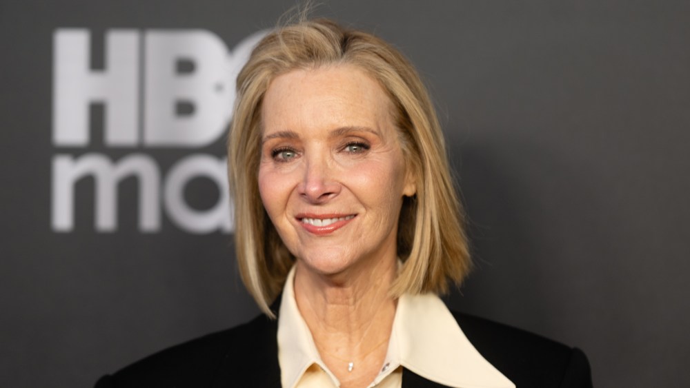 Lisa Kudrow révèle les fantasmes des scénaristes de Friends sur ses co-stars