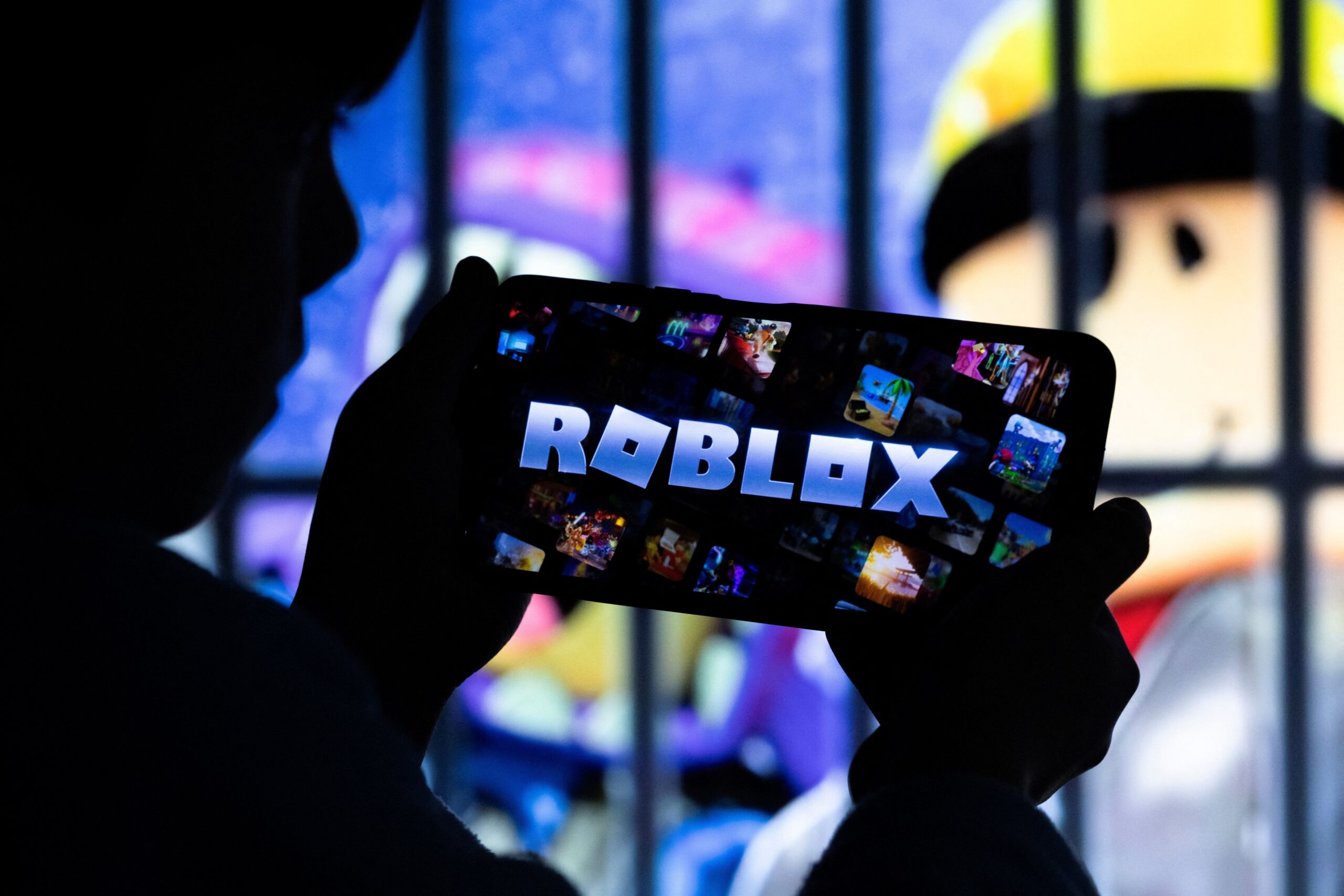 Roblox met en place des mesures pour respecter les nouvelles règles des réseaux sociaux en Indonésie