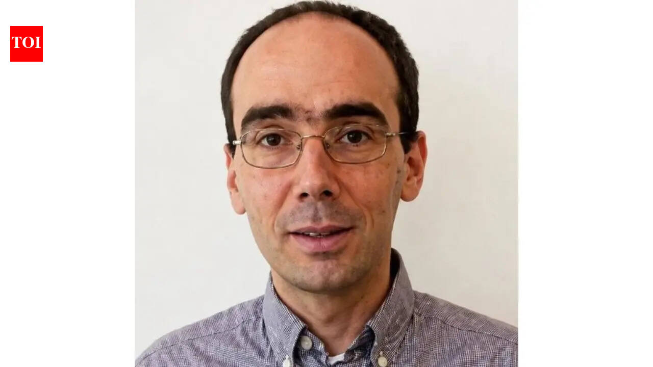 Rencontrez Fabrice Bellard : L’ingénieur français derrière le code de YouTube, Netflix et TikTok, resté discret pendant 30 ans