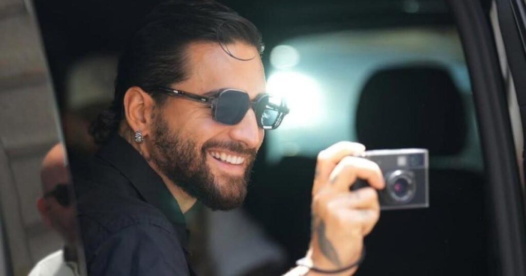 Maluma répond à une fan qui le choisit plutôt que son partenaire : un moment inattendu !